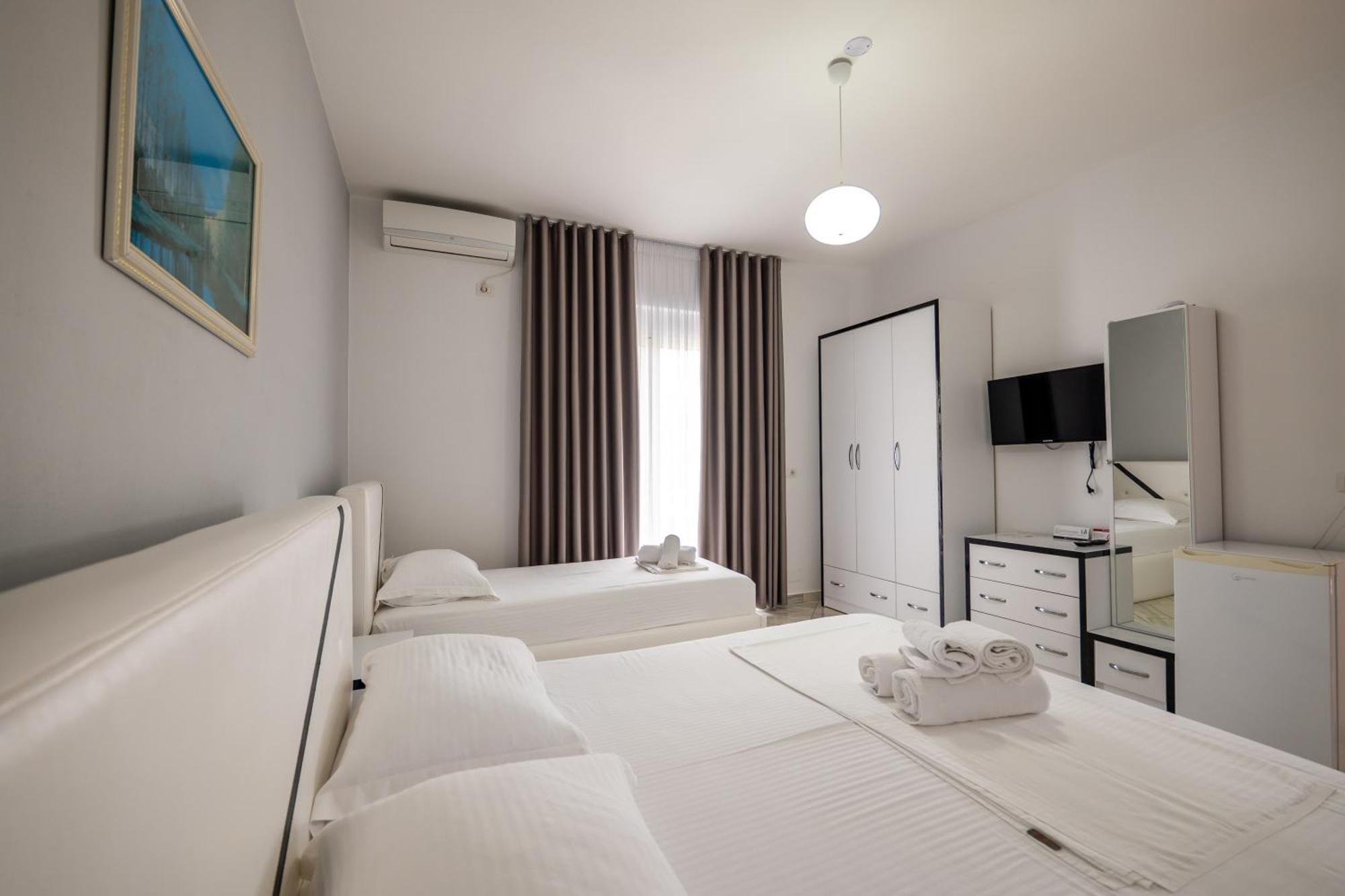 Hotel Artur2 Ksamil Ngoại thất bức ảnh